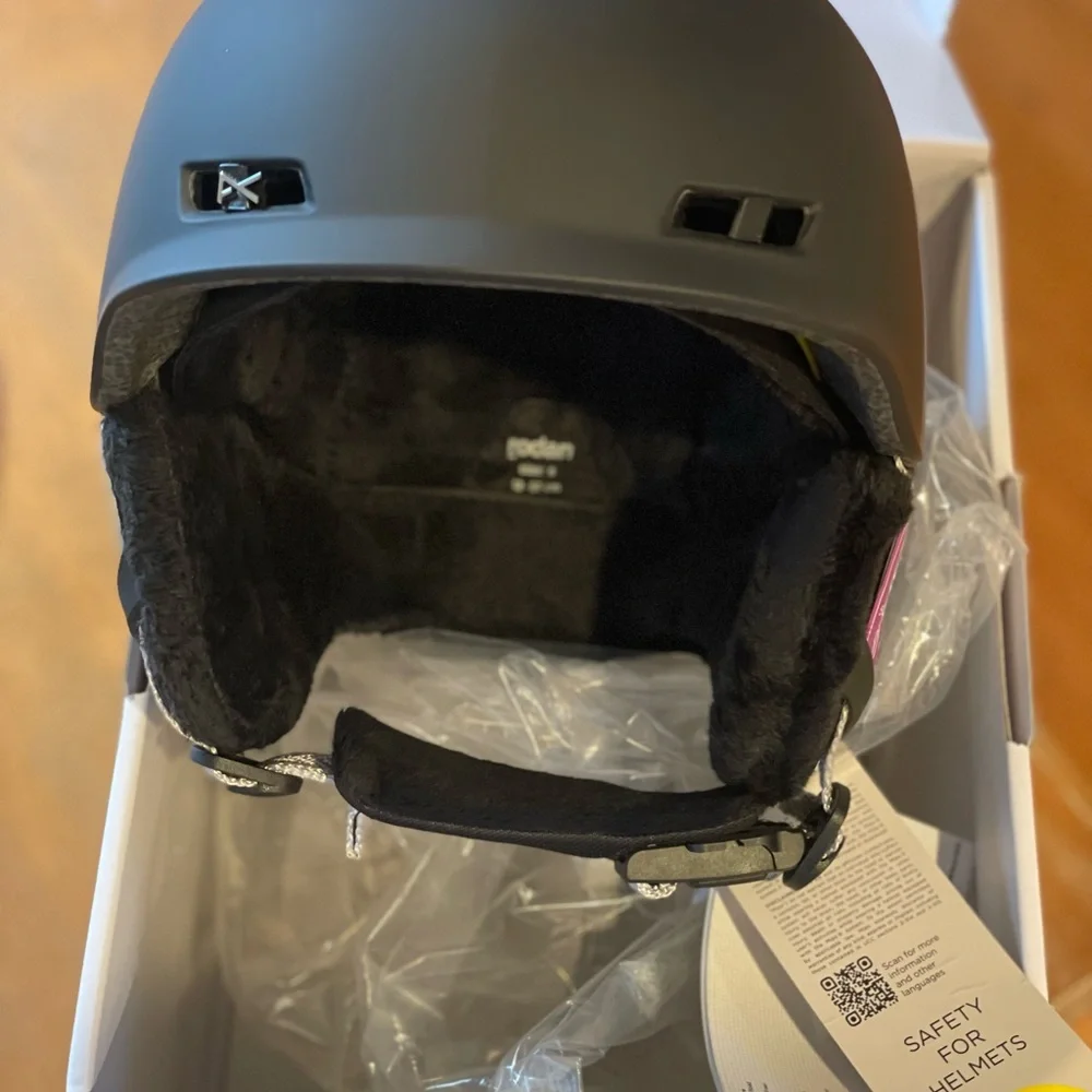 Burton Anon Helmet - Picture 9 of 11